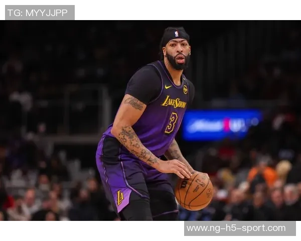 浓眉首节表现稳健6分4板1助助力球队中规中矩展现实力